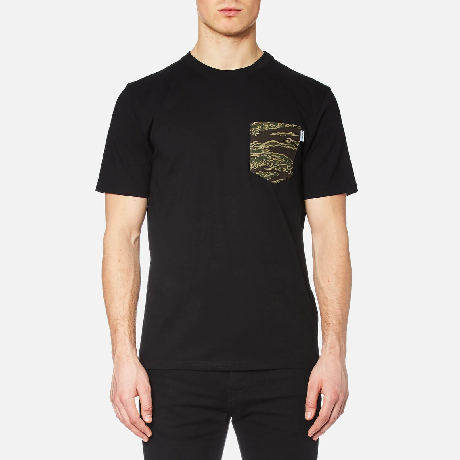 Carhartt Men's Short Sleeve Lester Pocket T-Shirt - Black/Camo Tiger Image 1