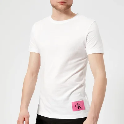 Calvin Klein Jeans Men's Takoda Patch Logo Crew Neck T-Shirt - Bright White/Wild Orchid