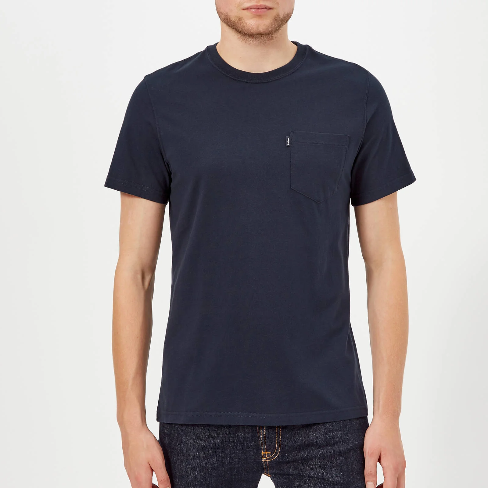 Barbour Men's Essential Pocket T-Shirt - Navy Image 1