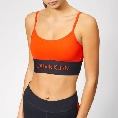 Calvin Klein Performance Women's Strappy Sports Bra - Cherry Tomato