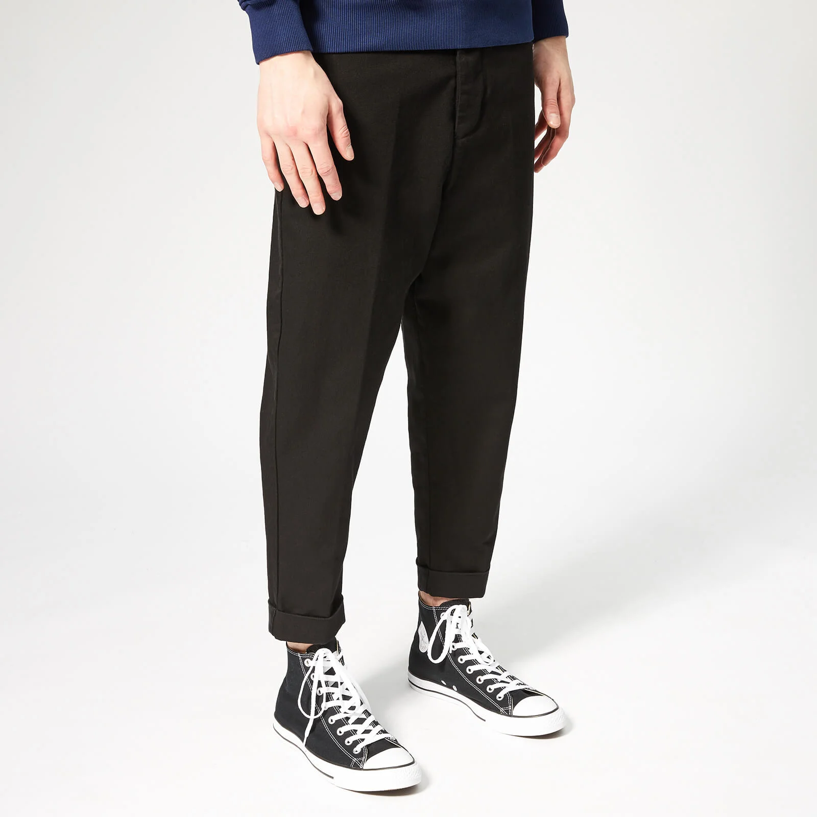 AMI Men's Oversized Carrot Fit Trousers - Black Image 1