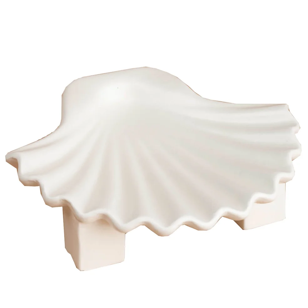 Los Objetos Decorativos Seashell Plate - White Image 1
