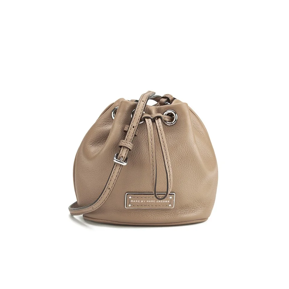 Marc by Marc Jacobs Women's Too Hot to Handle Mini Drawstring Bag - Light Chocolate Image 1
