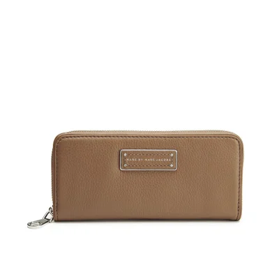 Marc by Marc Jacobs Women's Too Hot to Handle Wingman Purse - Light Chocolate