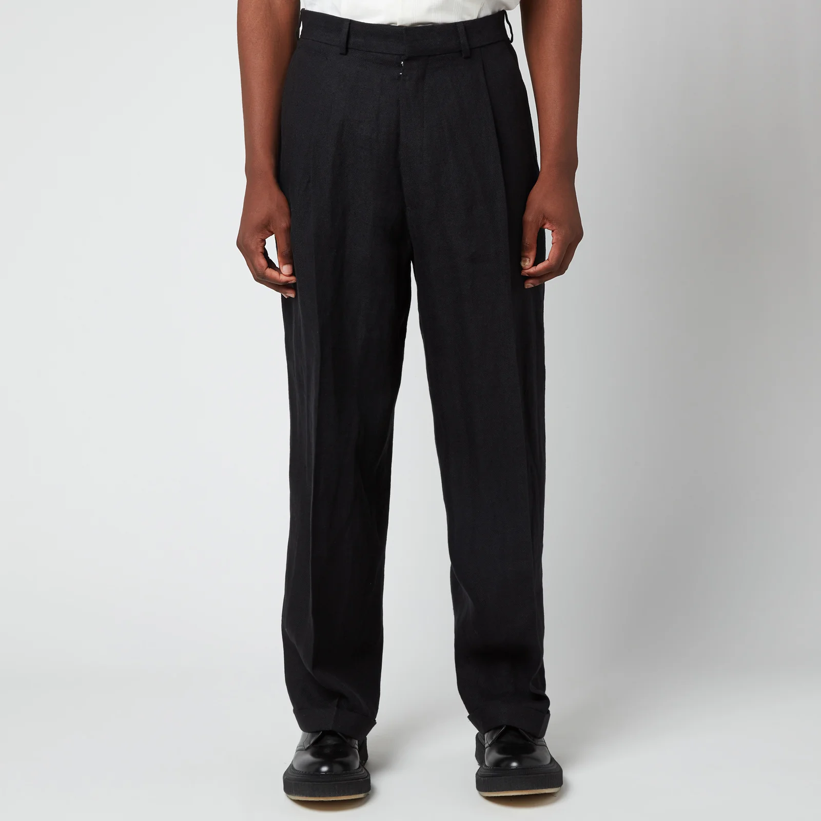 Maison Margiela Men's Smooth Linen Trousers - Black Image 1