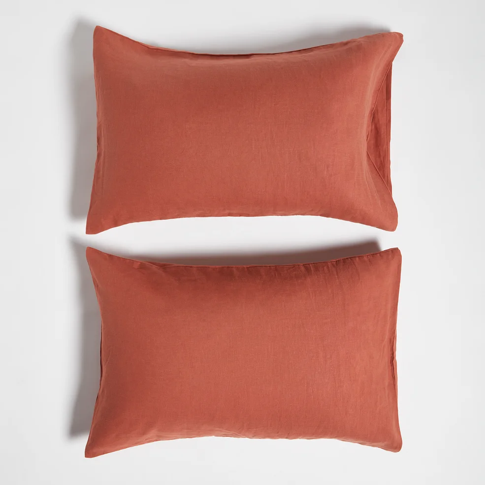 ïn home 100% Linen Pillowcase Pair - Rust Image 1