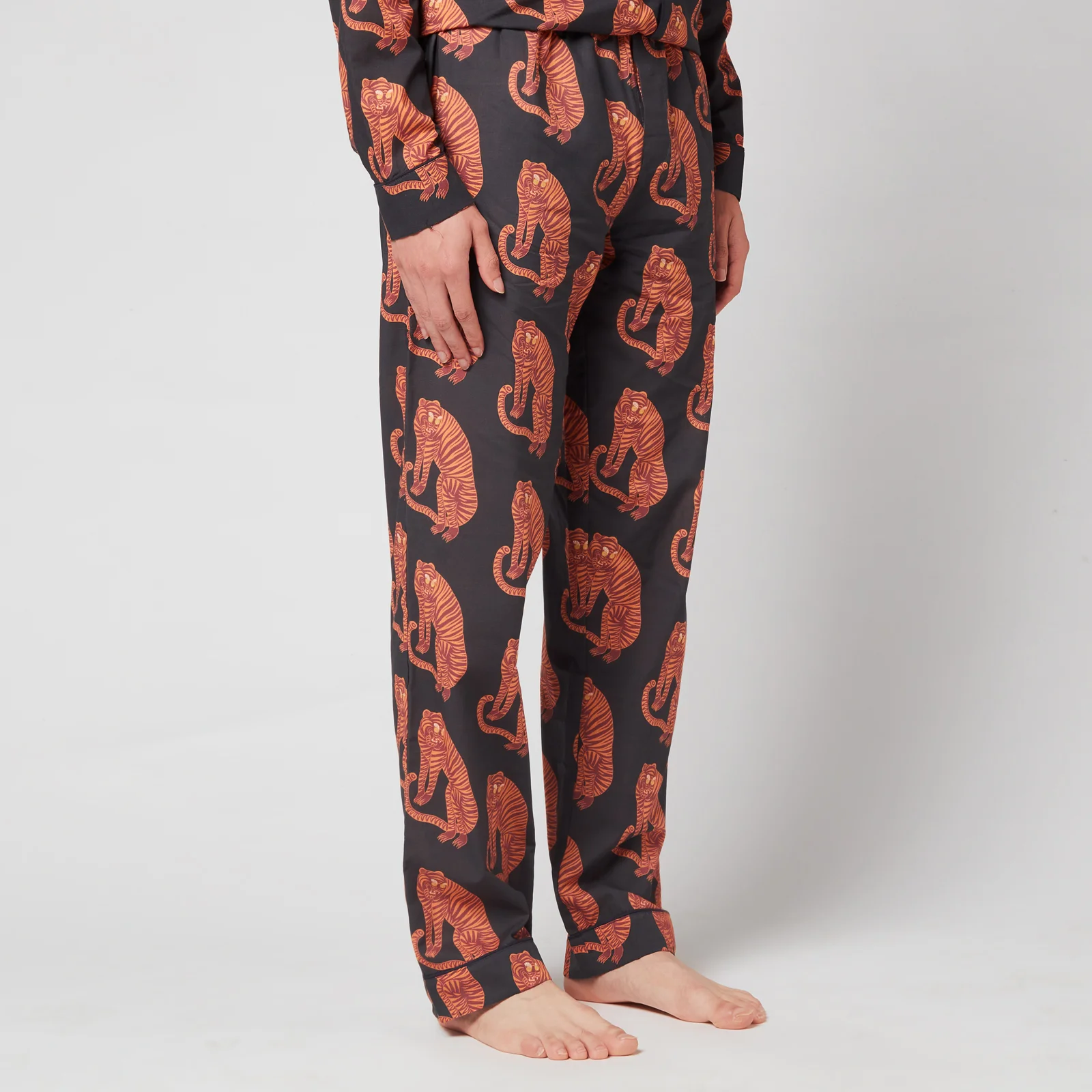 Desmond & Dempsey Men's Tiger Print Trousers - Black/Orange Image 1