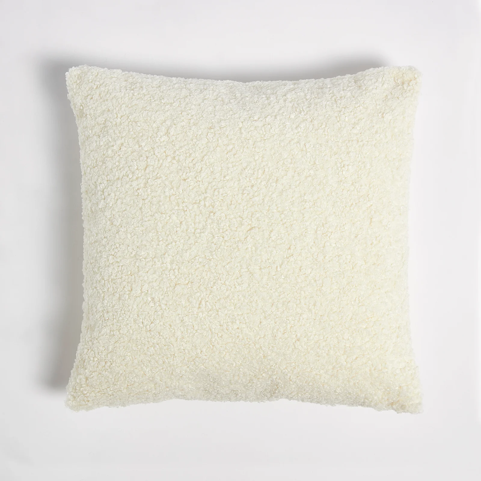 ïn home Faux Sheep Skin Cushion - White - 50x50cm Image 1