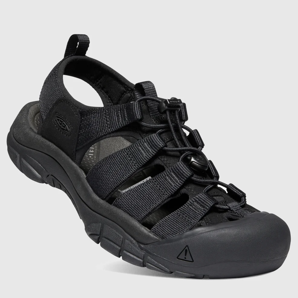 Keen Men's Newport H2 Sandals - Triple Black Image 1