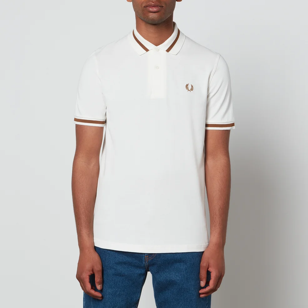 Fred Perry Men's Single Tipped Polo Shirt - Snow White/Dark Caramel Image 1