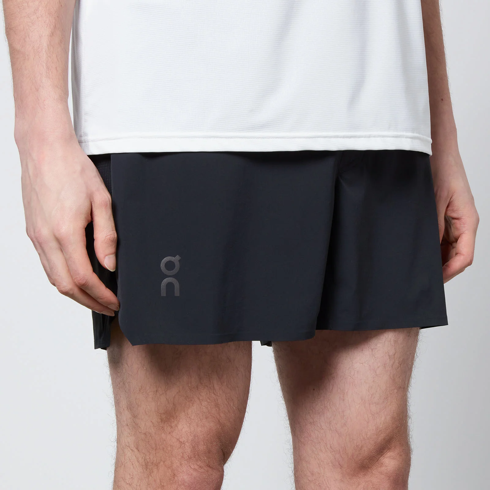 ON 5" Lightweight Stretch-Jersey Shorts Image 1